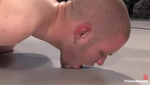 Horny dudes pussy and fucking